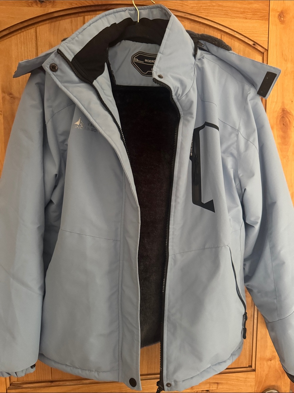 Women's Light Blue Insulated Ski Jacket — Modern Performance Outerwear